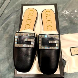 ❌SOLD❌Brand New Gucci Slide/Sandals comes with box and dust bag